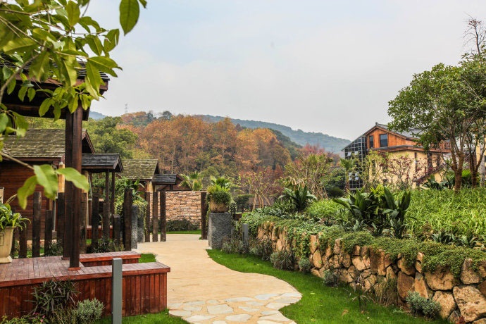乡村旅游规划设计公司：热土养生庄园旅游规划之花园别墅