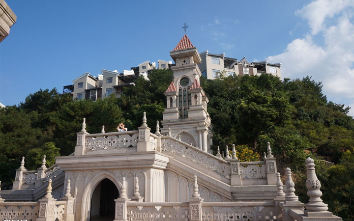 人文旅游项目旅游规划公司：客天下旅游产业园圣山国际住区旅游规划实景