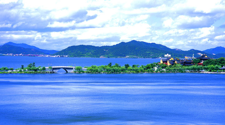 湿地旅游策划公司：浙江东钱湖旅游度假区经旅游规划整治后水质提升